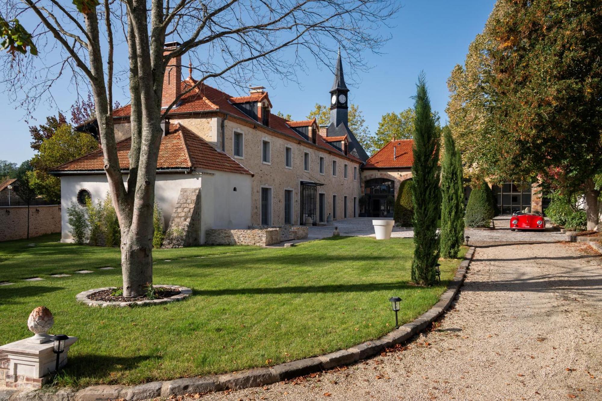 Loft Dans Le Clocher Face Au Chateau Bonnelles Eksteriør bilde