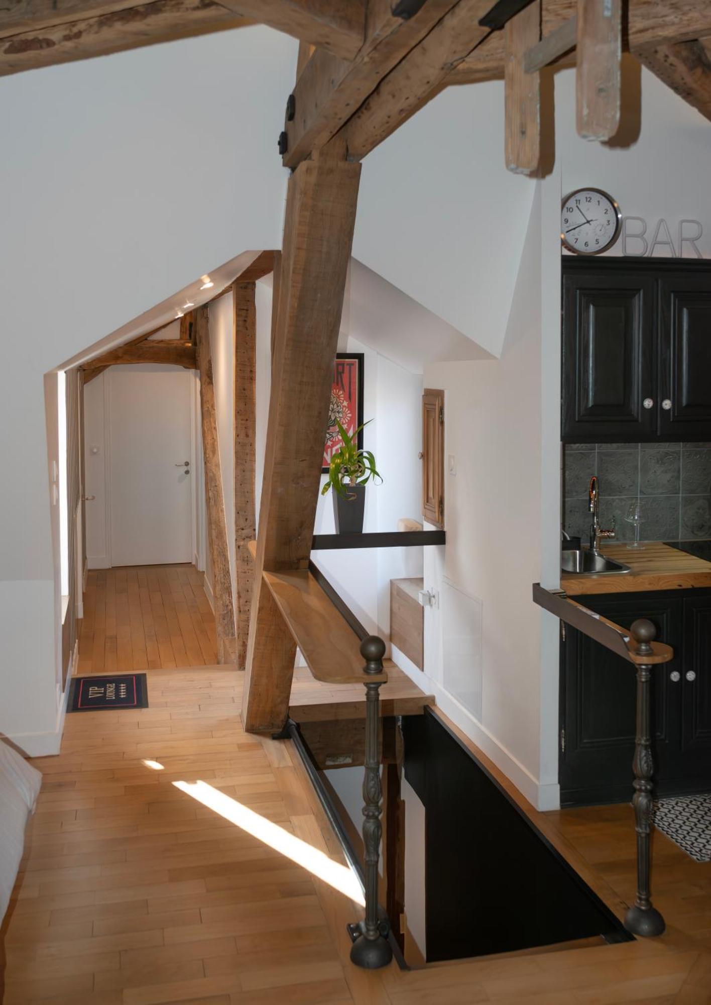 Loft Dans Le Clocher Face Au Chateau Bonnelles Eksteriør bilde