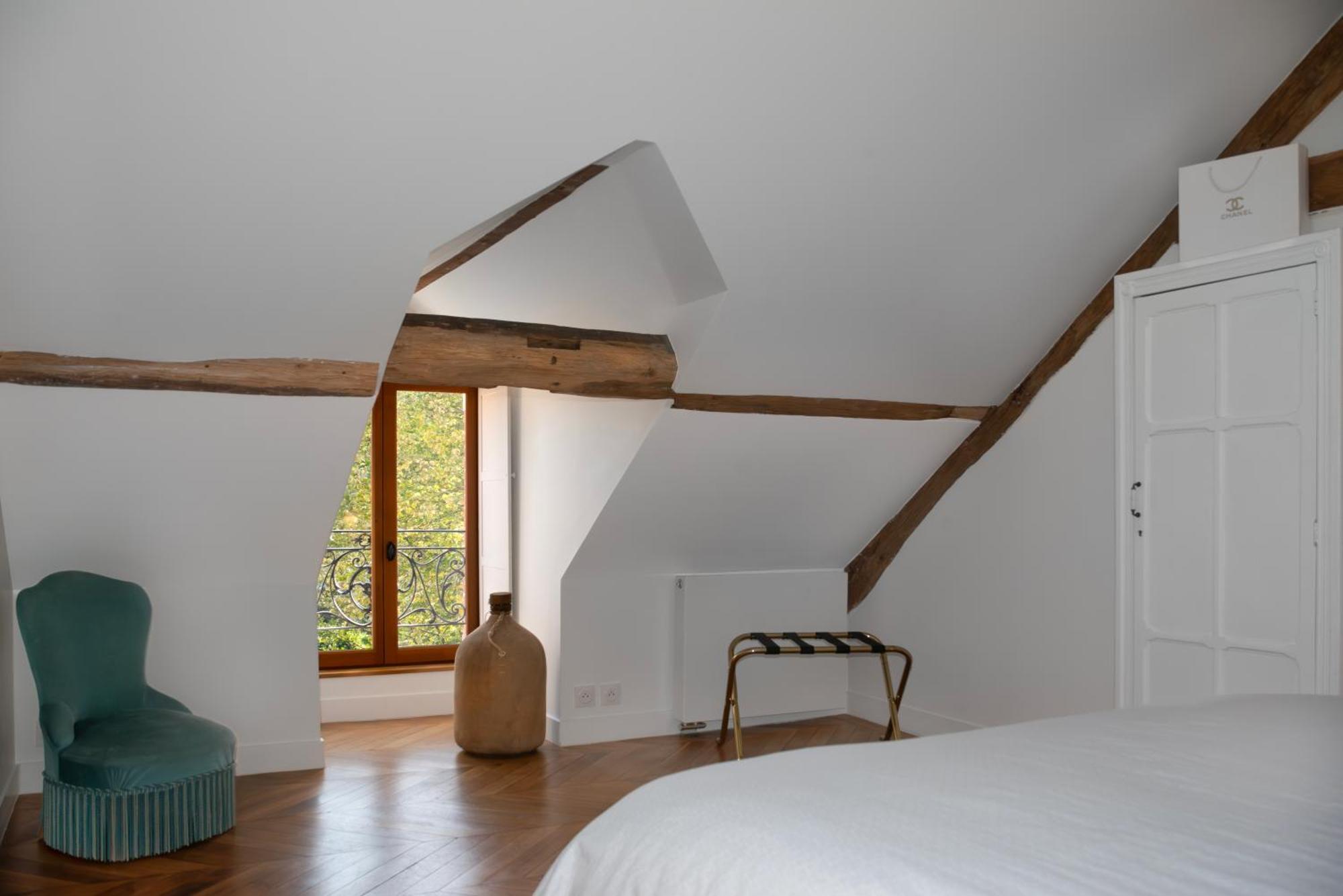 Loft Dans Le Clocher Face Au Chateau Bonnelles Eksteriør bilde