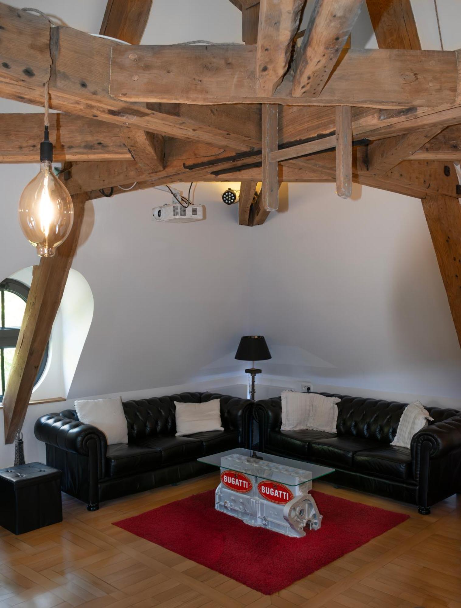 Loft Dans Le Clocher Face Au Chateau Bonnelles Eksteriør bilde